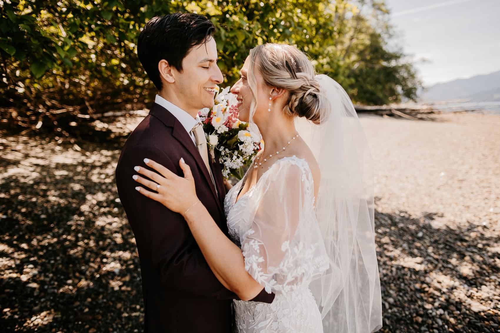 Scenic Beach State Park Wedding. Kastle H Photography LLC. Sara and Steven. Scenic Beach State Park Silverdale, WA