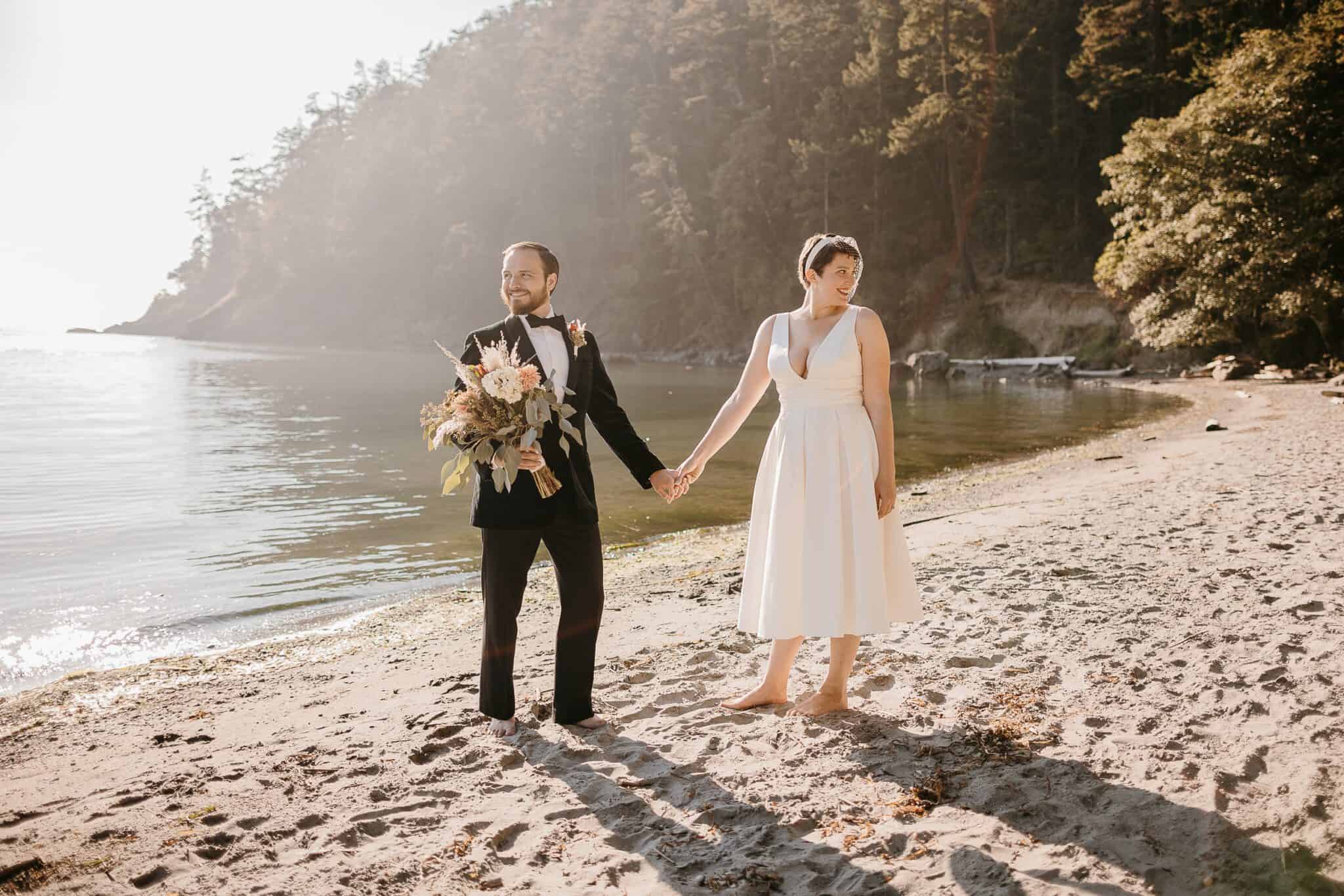 Oak Harbor Elopement Photographer. Kastle H Photography LLC. Maris and Aaron. Bowman Bay Oak Harbor, WA