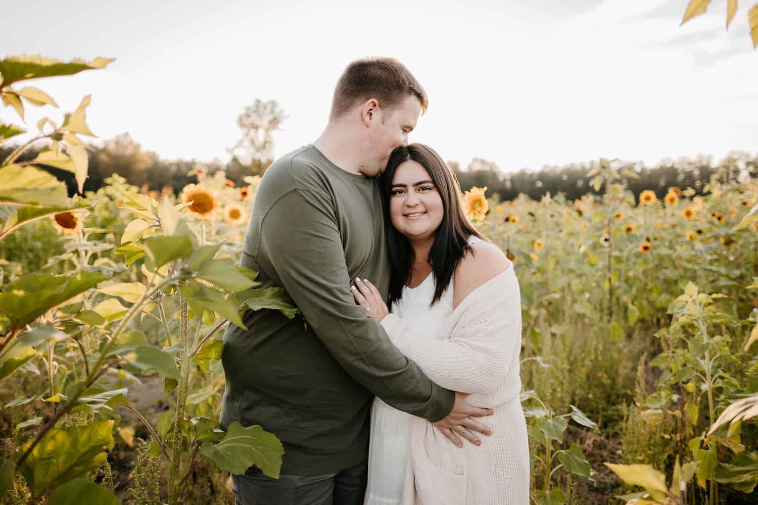 Arlington Family Photographer. Kastle H Photography LLC. Hanson Family. Ninety Farms Sunflower Photoshoot Arlington, WA