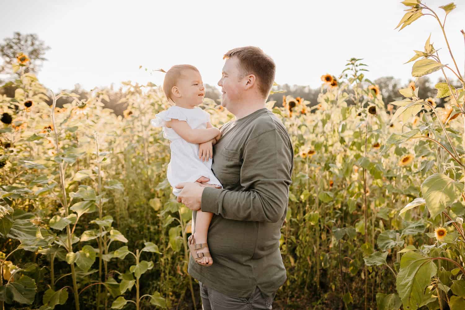 Seattle Maternity Photographer. Kastle H Photography LLC. Jennifer and Dan. Nakashima Heritage Barn Trailhead Arlington, WA